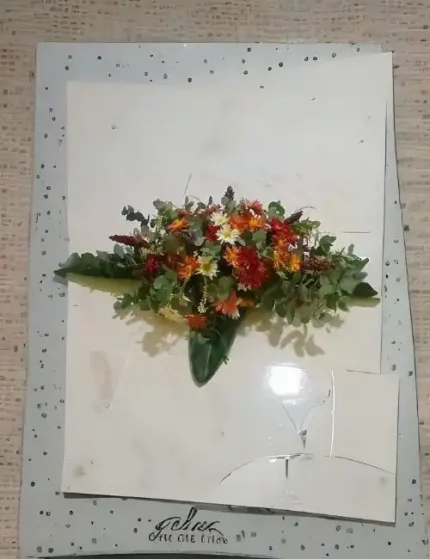 Cubre cajón con flores de estación