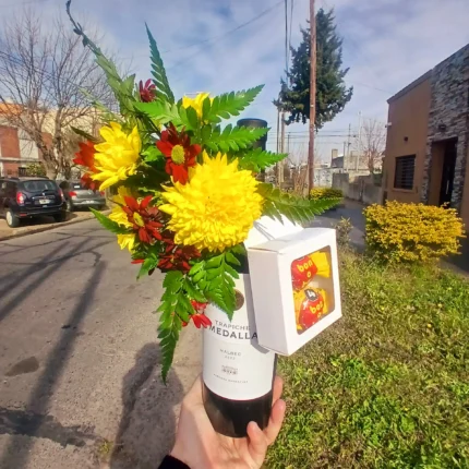 Diseño Floral más bebida más bon o bon