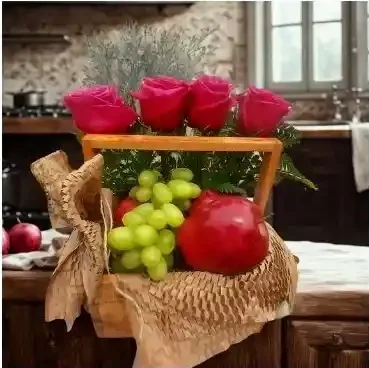 Caja Tropical con Flores y Frutas
